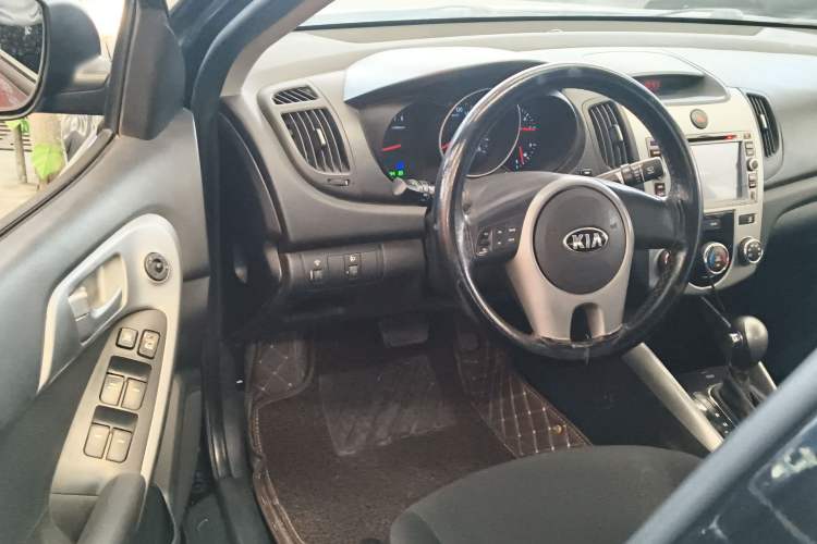 Used Kia Forte 2014 1.6L AT GL Driver Seat