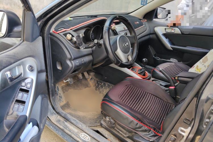Used Kia Forte 2014 1.6L MT GLS Driver Seat