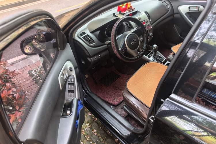 Used Kia Forte 2014 1.6L AT GL Driver Seat