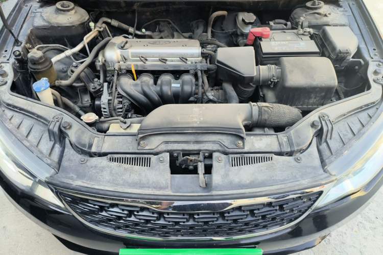 Used Kia Forte 2014 1.6L MT GLS Engine Bay