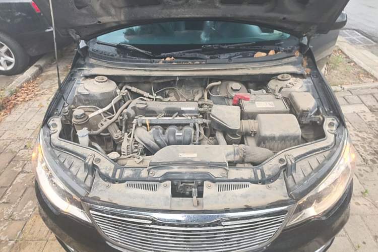 Used Kia Forte 2014 1.6L MT GL Engine Bay