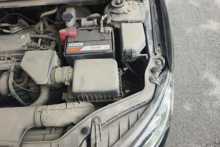 Used Kia Forte 2014 1.6L MT GL Engine Bay Left