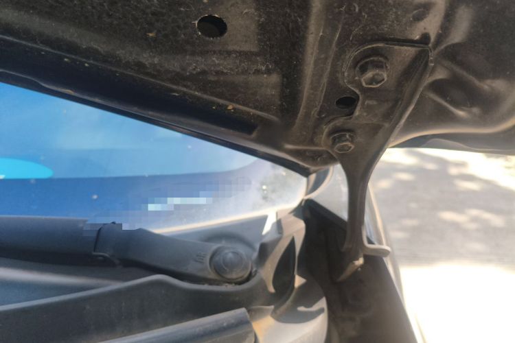 Used Kia Forte 2014 1.6L MT GL Engine Bay Left