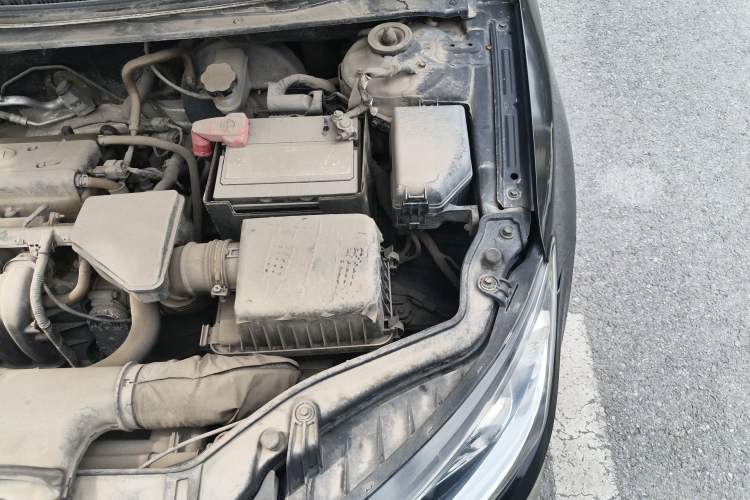 Used Kia Forte 2014 1.6L MT GL Engine Bay Left