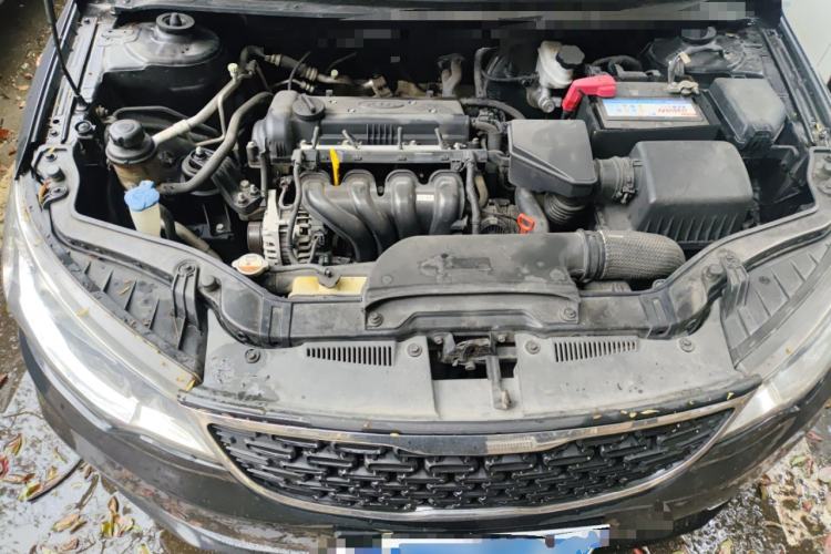 Used Kia Forte 2014 1.6L AT GL Engine Bay