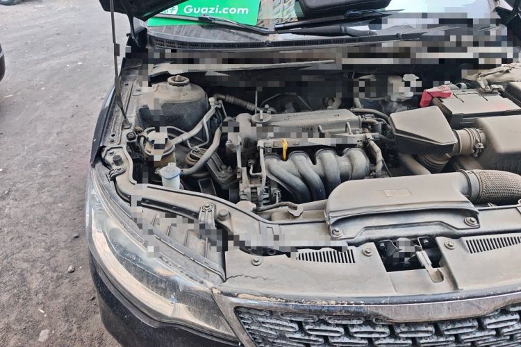 Used Kia Forte 2014 1.6L MT GL Engine Bay Right