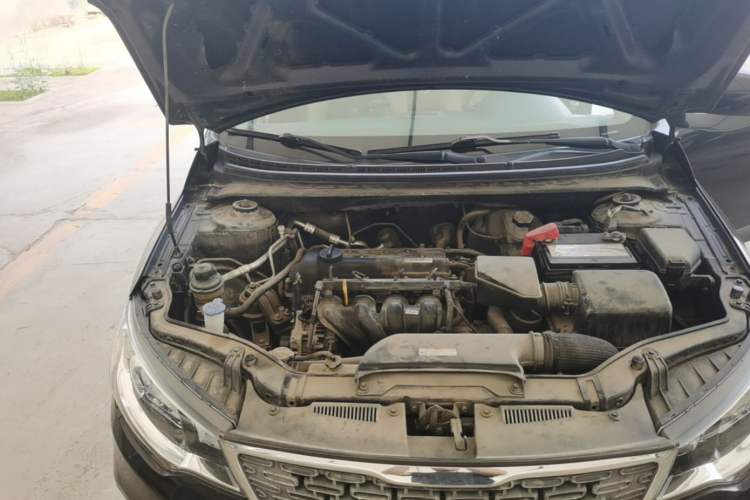 Used Kia Forte 2014 1.6L MT GL Engine Bay Right
