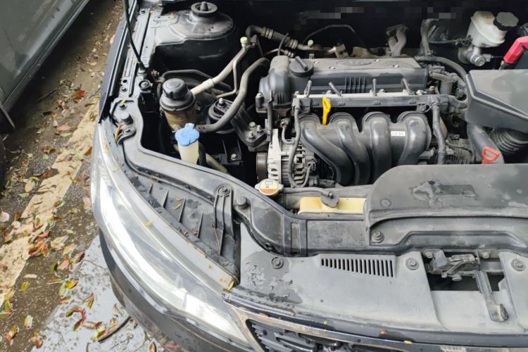 Used Kia Forte 2014 1.6L AT GL Engine Bay Right