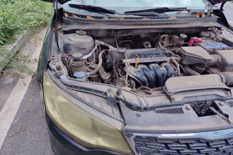 Used Kia Forte 2014 1.6L MT GL Engine Bay Right