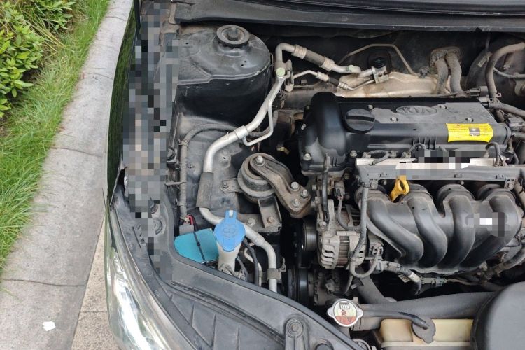 Used Kia Forte 2014 1.6L AT Premium Model Engine Bay Right