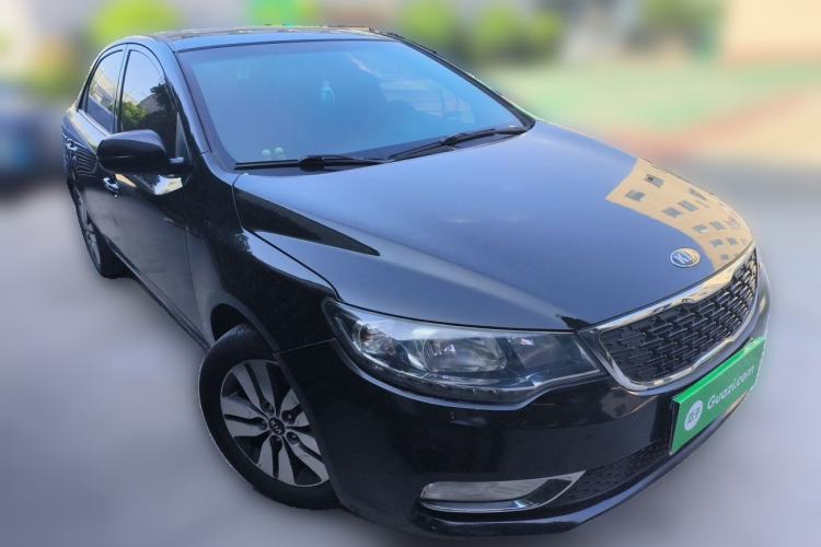 Used Kia Forte 2014 1.6L MT GLS Front Right 45 Deg