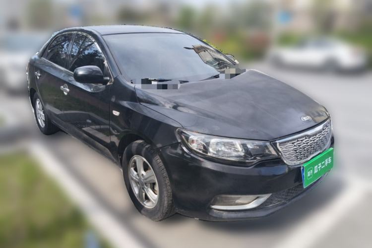 Used Kia Forte 2014 1.6L MT GL Front Right 45 Deg