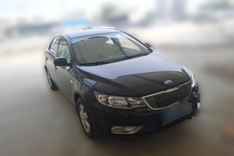 Used Kia Forte 2014 1.6L MT GL Front Right 45 Deg