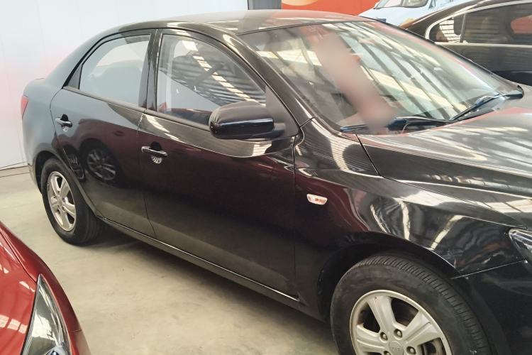 Used Kia Forte 2014 1.6L AT GL Front Right 45 Deg
