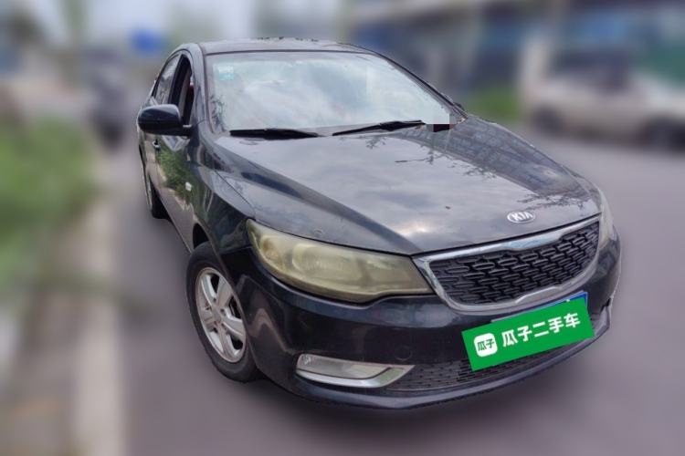 Used Kia Forte 2014 1.6L MT GL Front Right 45 Deg