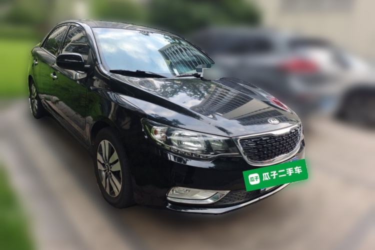 Used Kia Forte 2014 1.6L AT Premium Model Front Right 45 Deg