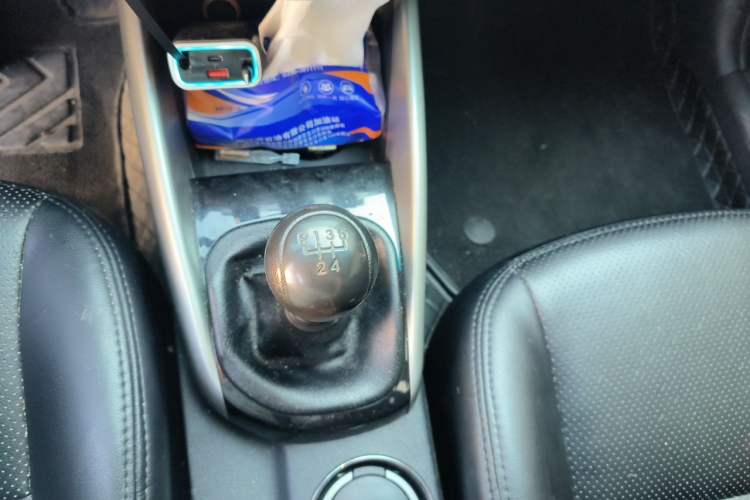 Used Kia Forte 2014 1.6L MT GLS Gear Lever