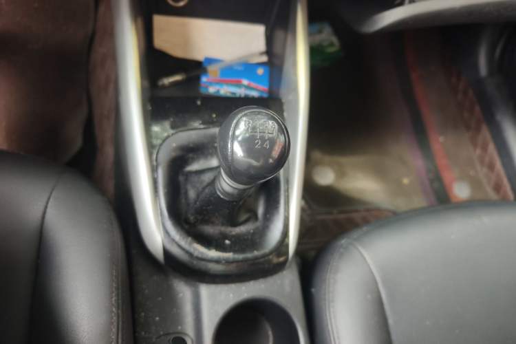 Used Kia Forte 2014 1.6L MT GL Gear Lever