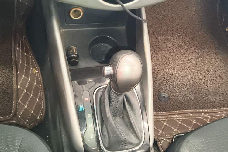 Used Kia Forte 2014 1.6L AT GL Gear Lever