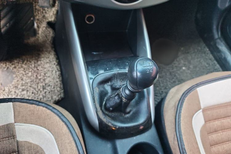 Used Kia Forte 2014 1.6L MT GL Gear Lever