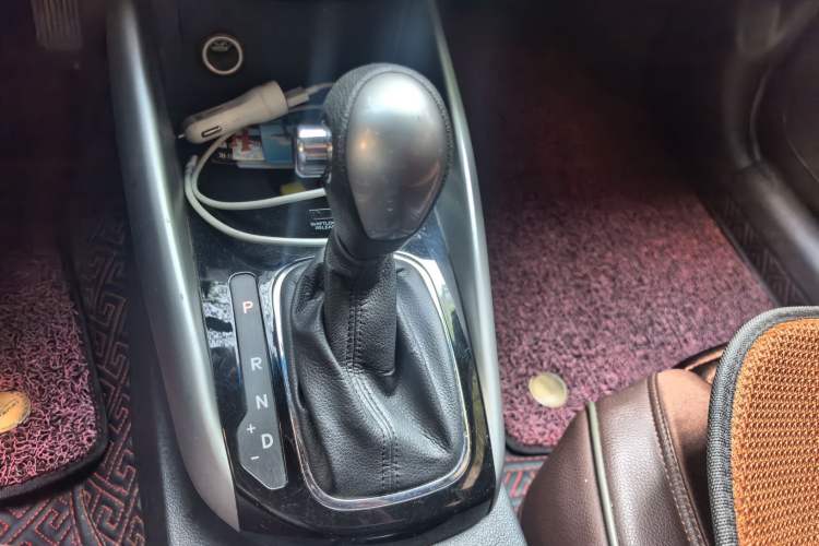 Used Kia Forte 2014 1.6L AT GL Gear Lever