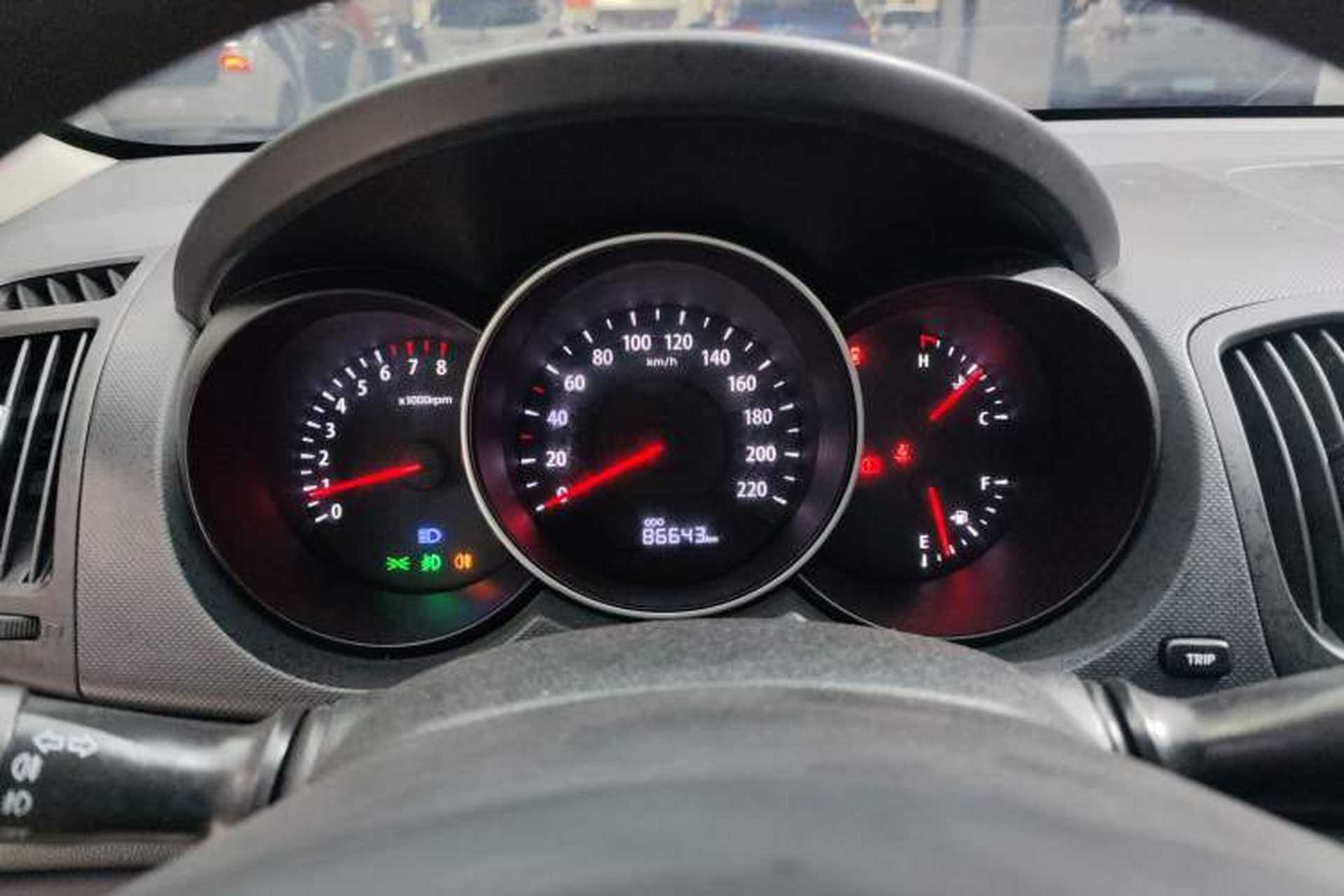 Used Kia Forte 2014 1.6L MT GL Instrument Cluster