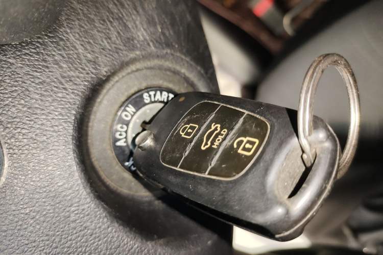 Used Kia Forte 2014 1.6L AT GL Interior 1