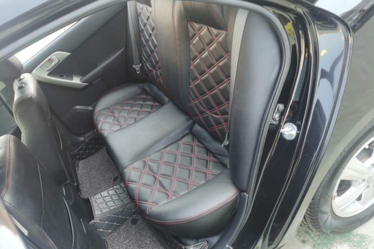Used Kia Forte 2014 1.6L MT GL Interior 1