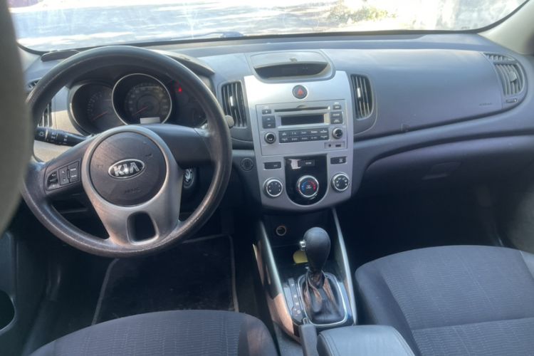 Used Kia Forte 2014 1.6L AT GL Interior 1