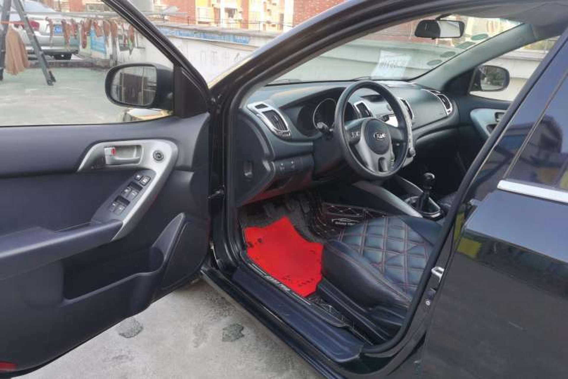 Used Kia Forte 2014 1.6L MT GL Interior 2