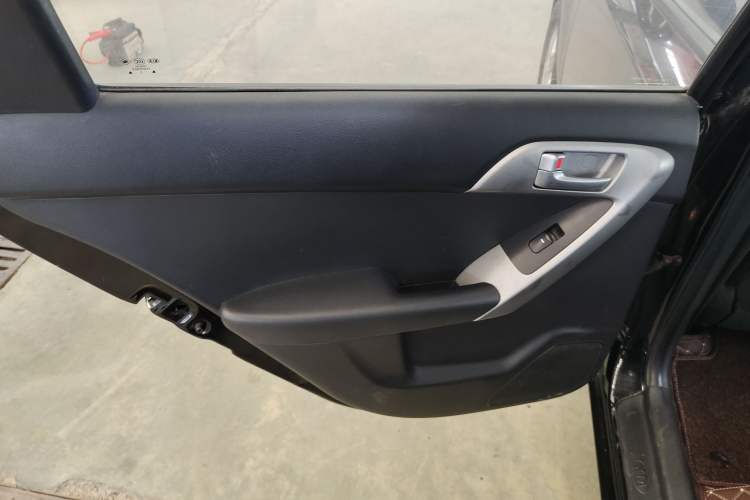 Used Kia Forte 2014 1.6L AT GL Interior 8