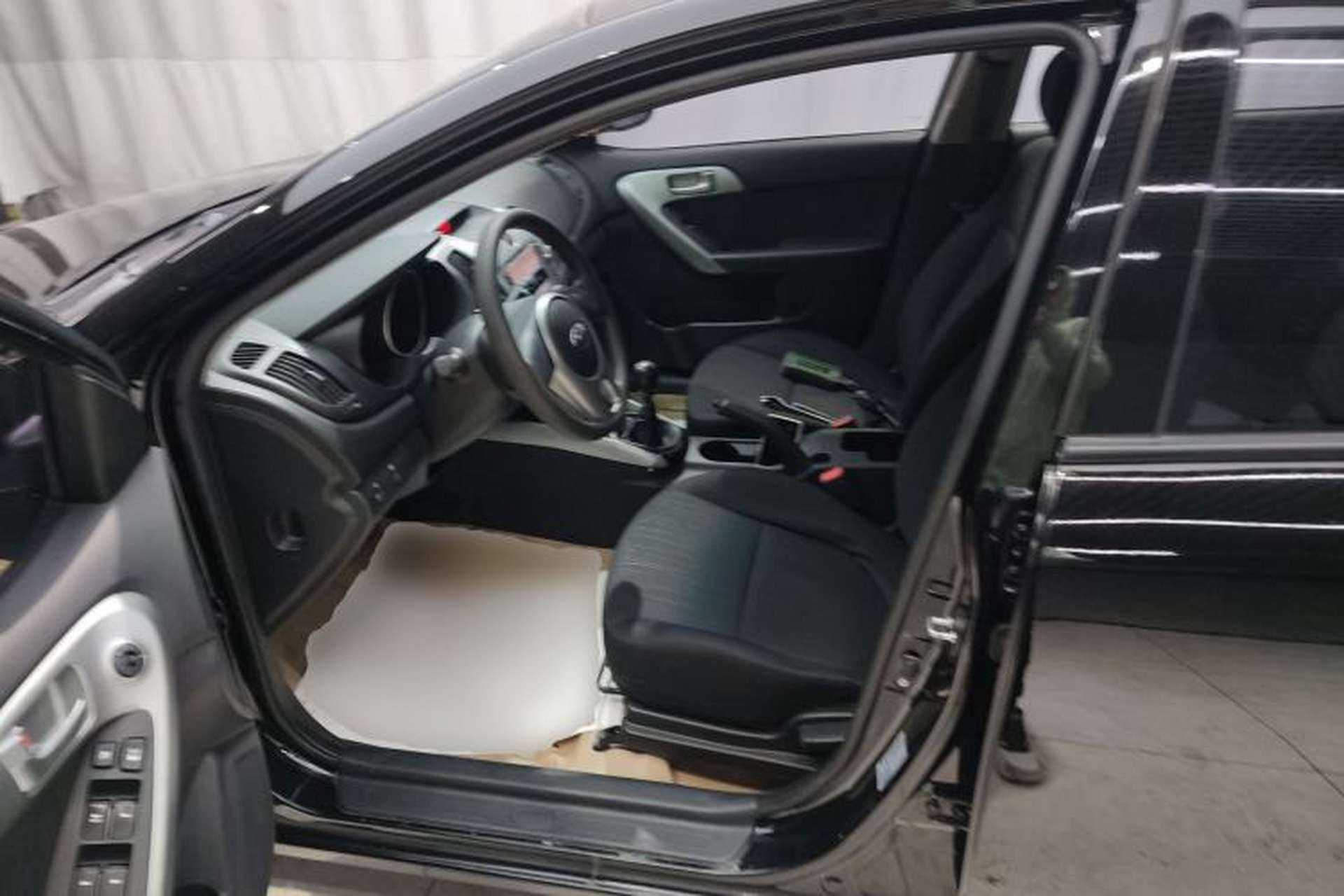 Used Kia Forte 2014 1.6L MT GL Left Front Seat