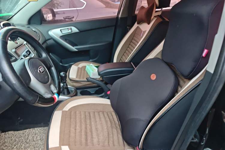 Used Kia Forte 2014 1.6L MT GL Left Front Seat