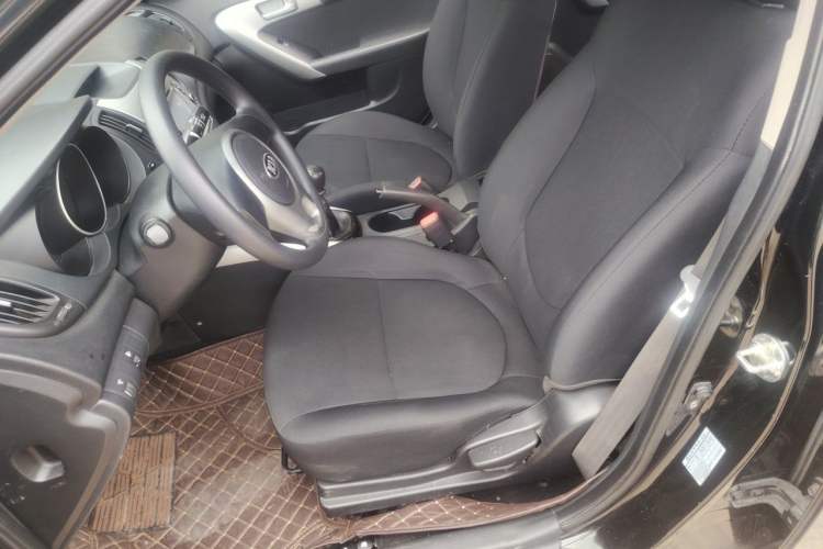 Used Kia Forte 2014 1.6L MT GL Left Front Seat