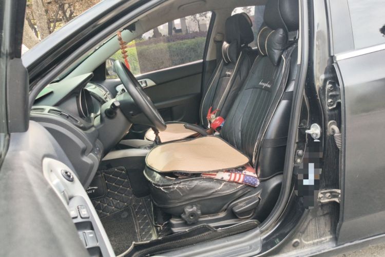 Used Kia Forte 2014 1.6L MT GL Left Front Seat