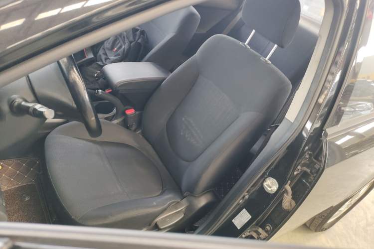 Used Kia Forte 2014 1.6L AT GL Left Front Seat