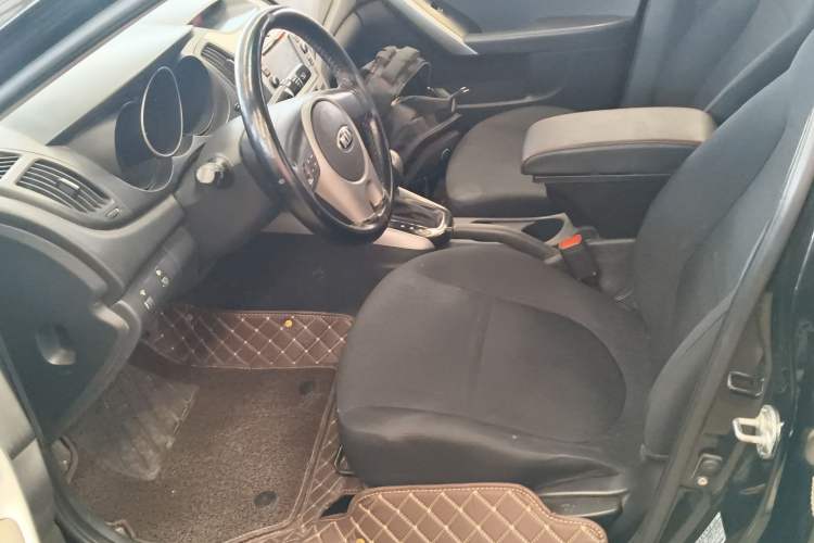 Used Kia Forte 2014 1.6L AT GL Left Front Seat