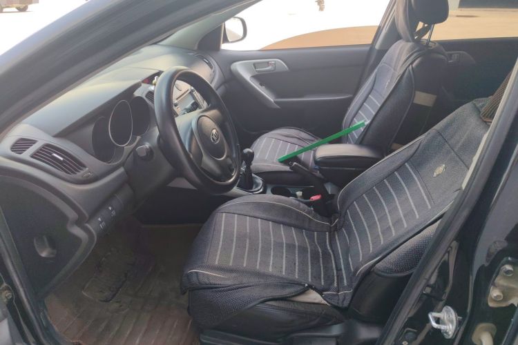 Used Kia Forte 2014 1.6L MT GL Left Front Seat