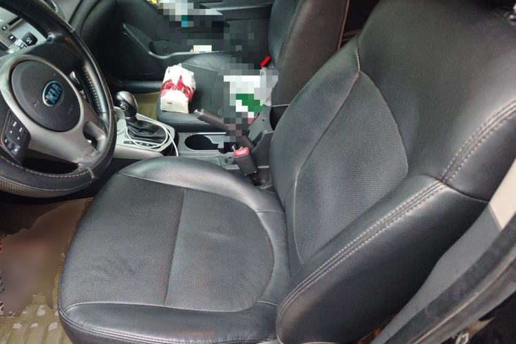 Used Kia Forte 2014 1.6L AT Premium Model Left Front Seat