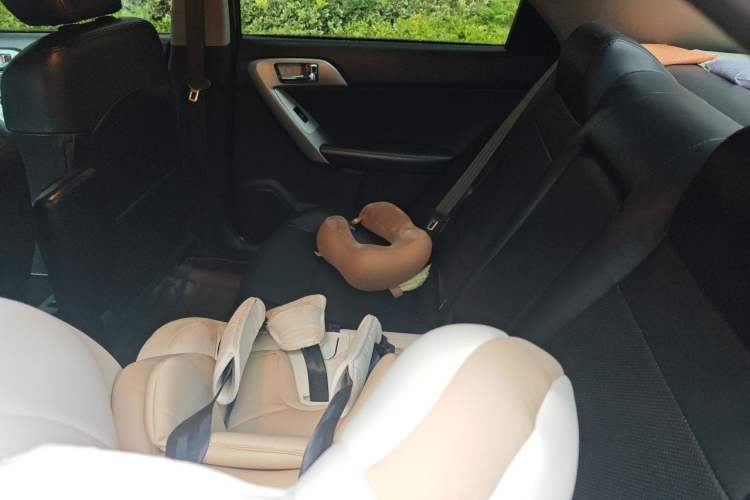 Used Kia Forte 2014 1.6L AT Premium Model Left Rear Seat