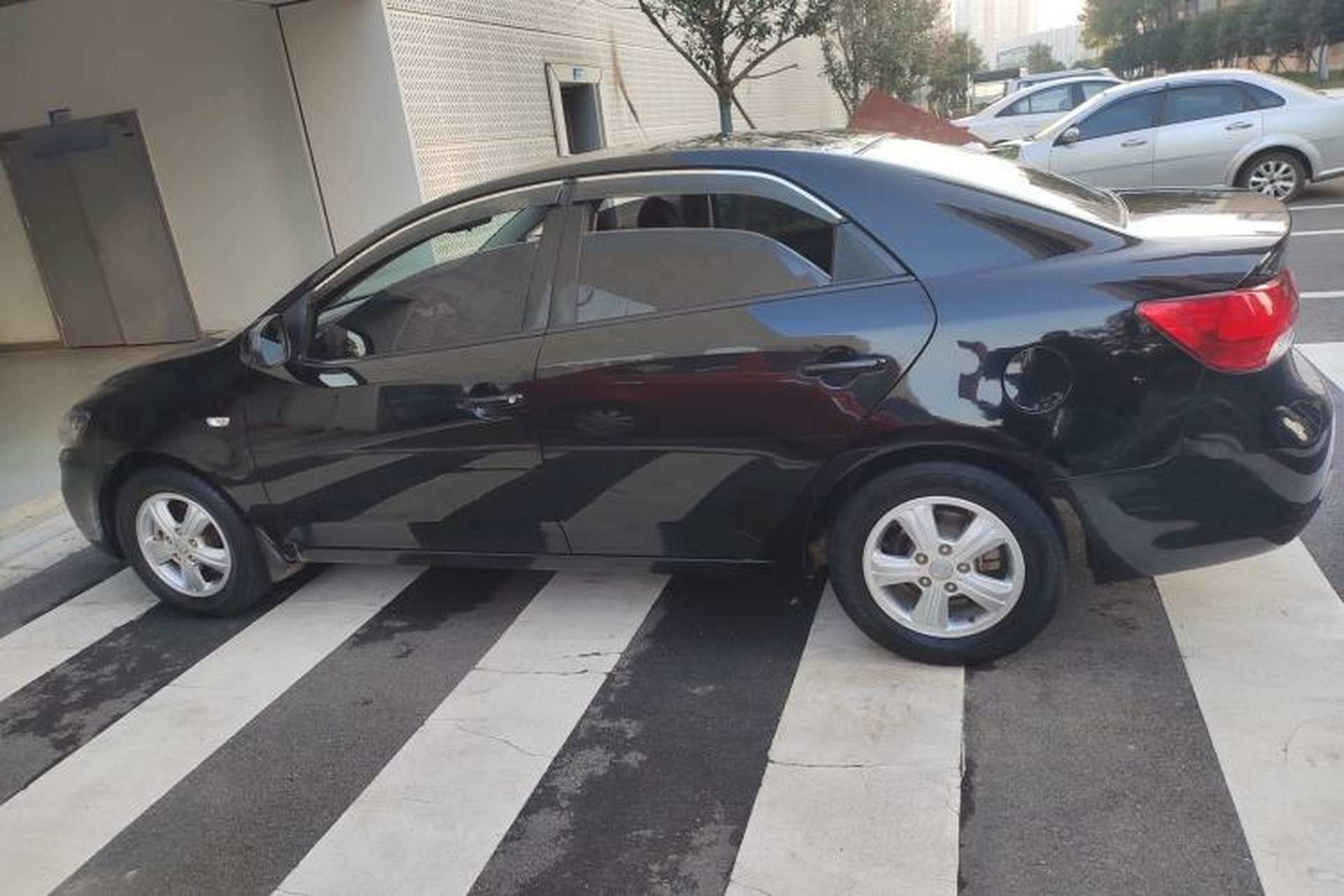 Used Kia Forte 2014 1.6L MT GL Left Side