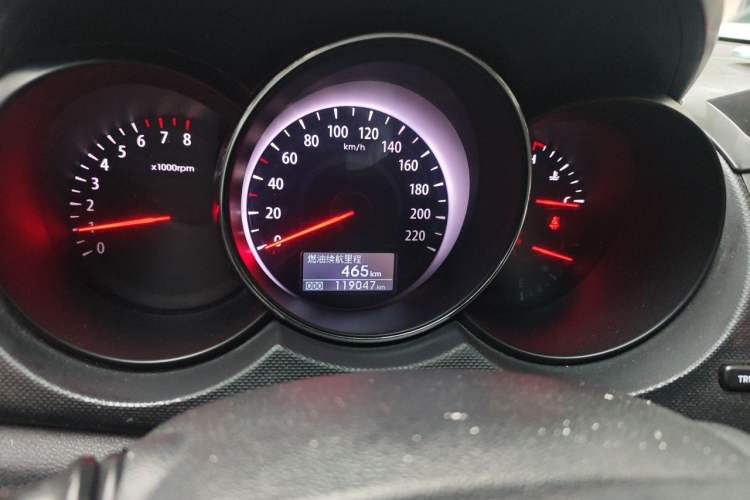 Used Kia Forte 2014 1.6L AT Premium Model Odometer Close Up