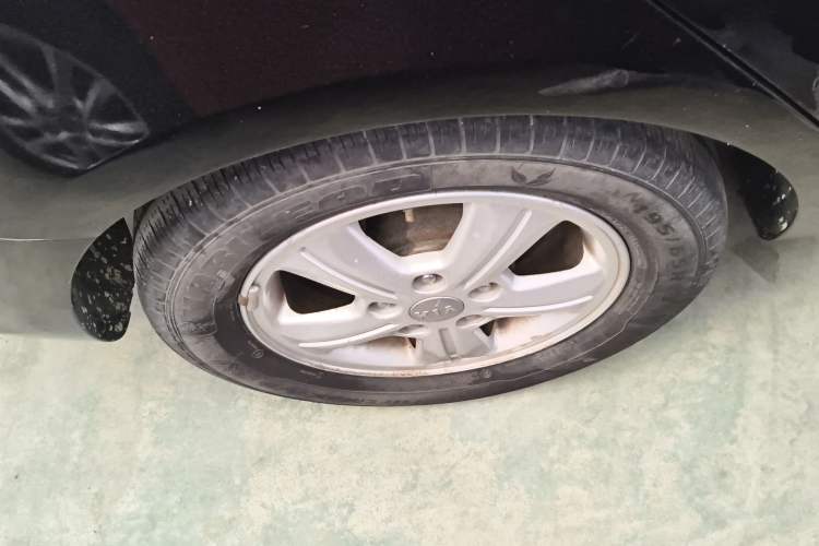 Used Kia Forte 2014 1.6L AT GL Right Rear Wheel Hub