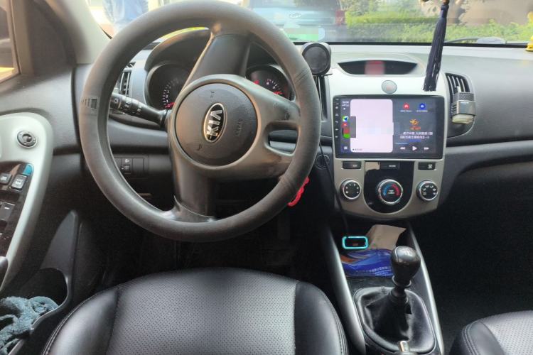 Used Kia Forte 2014 1.6L MT GLS Steering Wheel