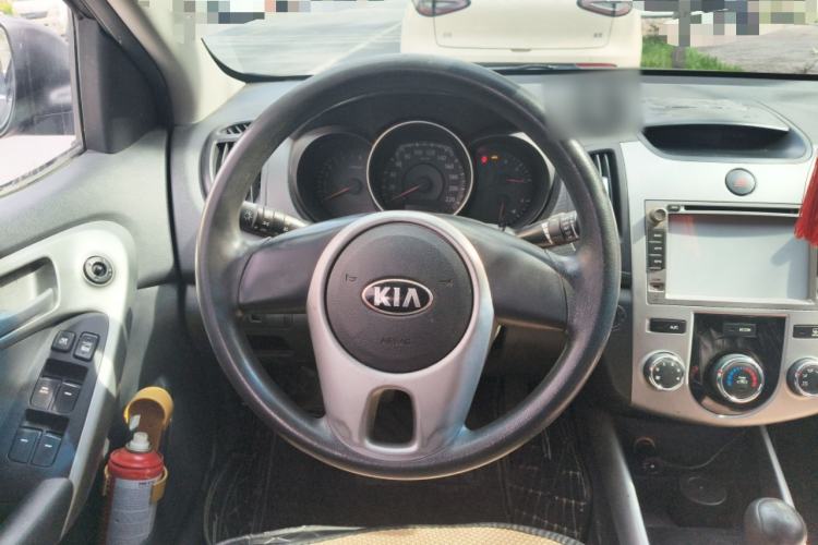 Used Kia Forte 2014 1.6L MT GL Steering Wheel