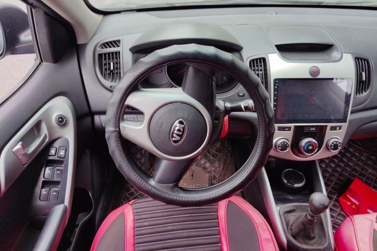 Used Kia Forte 2014 1.6L MT GL Steering Wheel