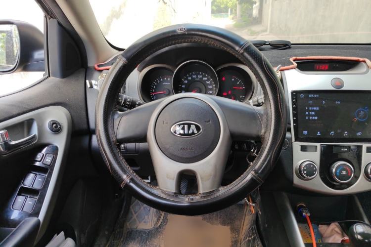 Used Kia Forte 2014 1.6L MT GLS Steering Wheel