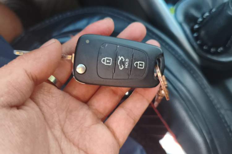Used Kia Forte 2014 1.6L MT GL Vehicle Key