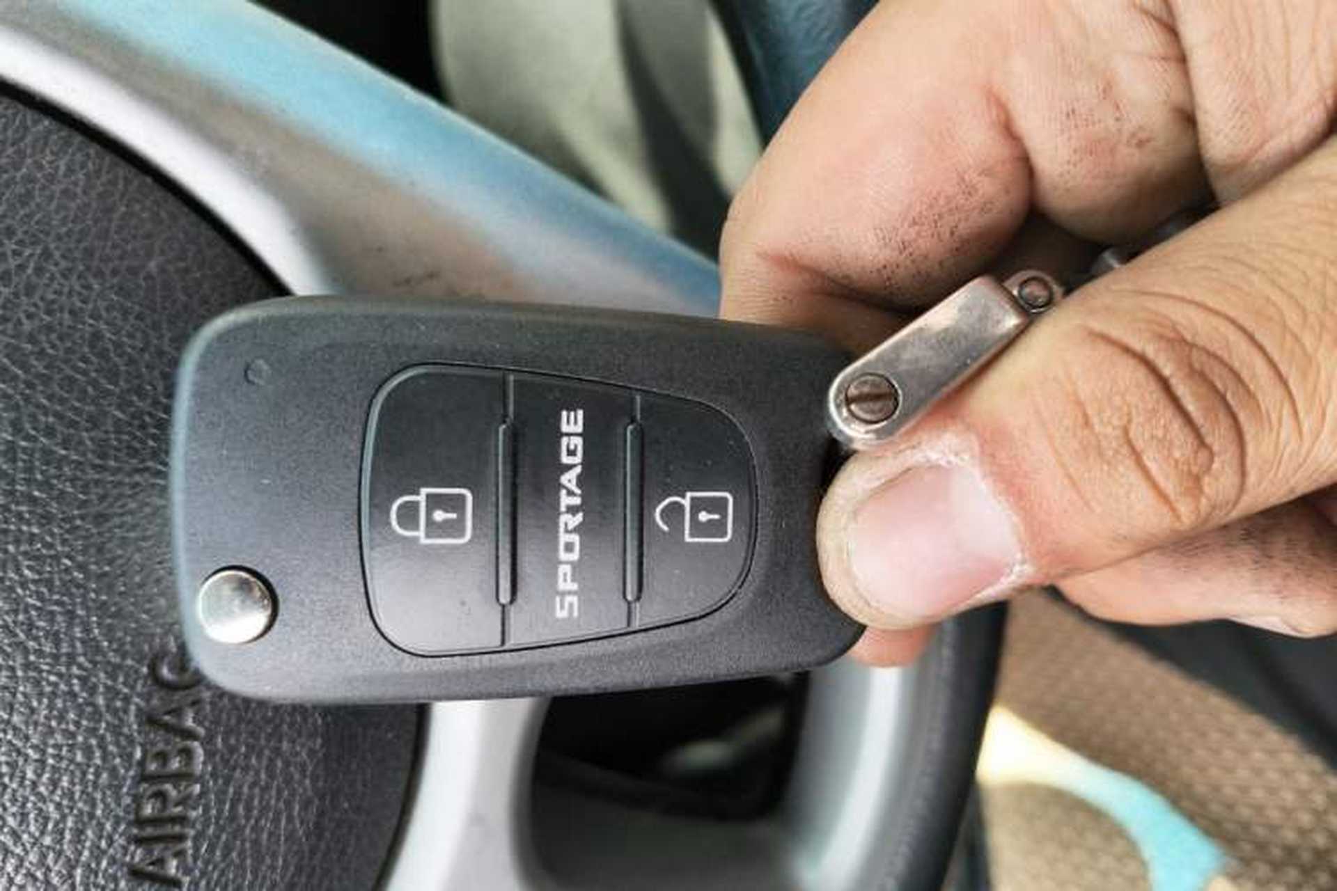 Used Kia Forte 2014 1.6L MT GL Vehicle Key