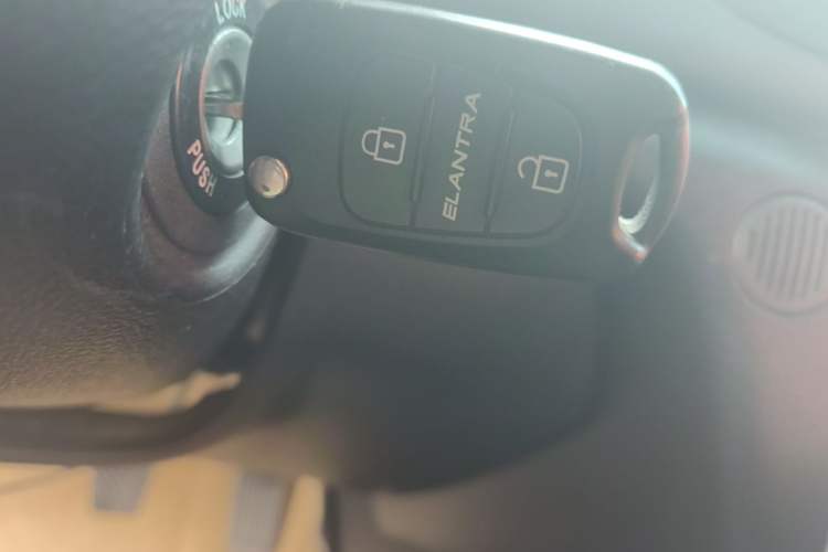 Used Kia Forte 2014 1.6L MT GL Vehicle Key